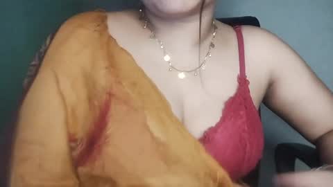 _dreamgirl_0 online show from April 2026 10:45:02 PM