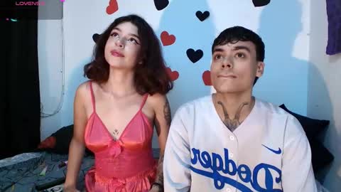 Snapshot of _dualseduction chatting on April 2026 01:11:02 AM steve and geral online show from April 2026 01:11:02 AM