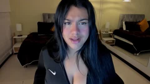 Snapshot of _dulcinea_1 chatting on September 2025 03:11:01 AM Dulcinea online show from September 2025 03:11:01 AM