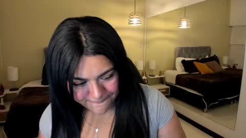 Snapshot of _dulcinea_1 chatting on December 2025 03:48:01 AM Dulcinea online show from December 2025 03:48:01 AM