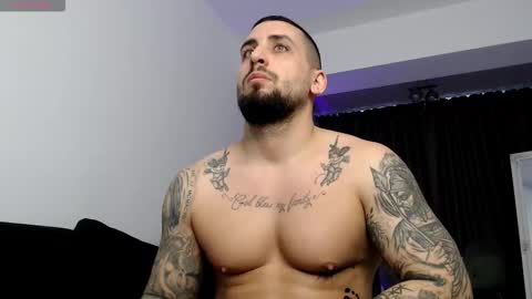 Snapshot of _dylangreen chatting on March 2026 07:14:02 AM Dylan online show from March 2026 07:14:02 AM