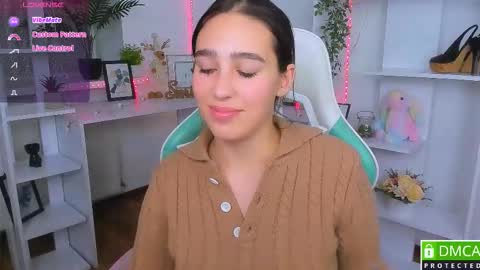 Lizzy  online show from November 2025 09:48:01 PM