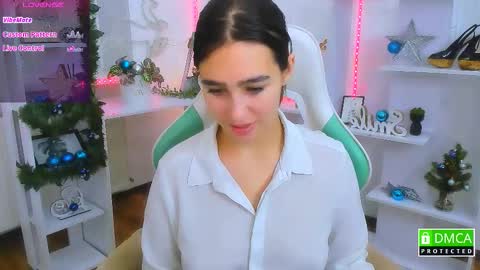 Lizzy  online show from December 2025 10:17:02 PM