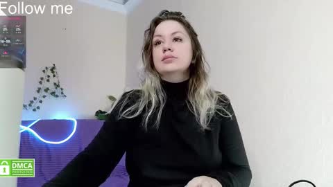 Snapshot of _elven_dreams__ chatting on March 2026 07:38:01 PM chloue and Gretta online show from March 2026 07:38:01 PM