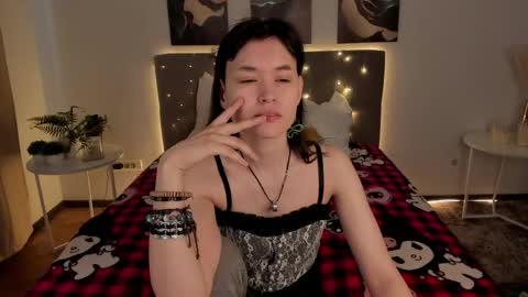 _emily__strike_ online show from April 2026 01:53:02 AM