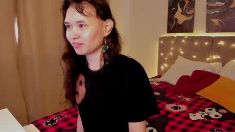_emily__strike_ online show from May 2026 02:09:02 AM