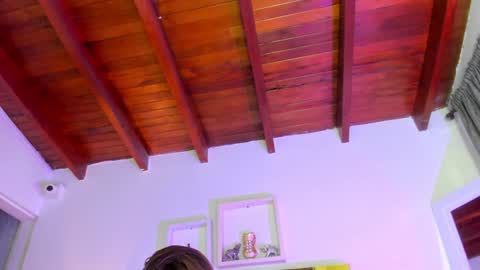 Snapshot of _emily_r chatting on January 2025 12:04:02 PM Isabella online show from January 2025 12:04:02 PM
