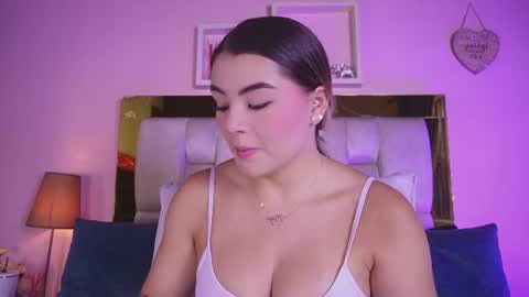 Isabella online show from June 2026 12:02:01 PM