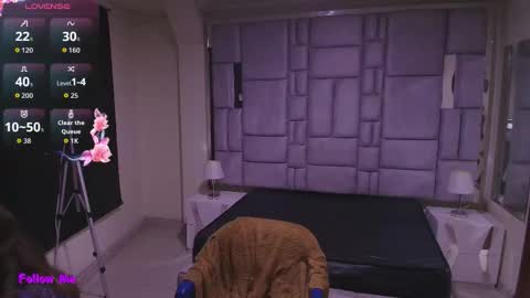 Emily  online show from February 2026 11:20:01 AM