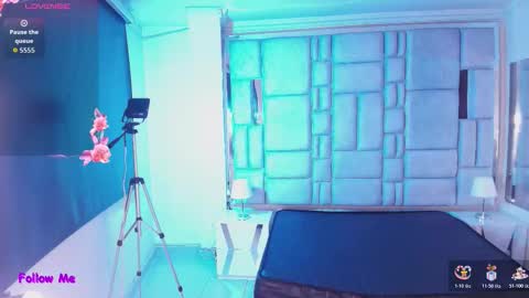 Emily  online show from February 2026 11:05:02 AM