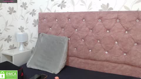 Snapshot of _emma_diamond_ chatting on January 2025 11:33:01 PM Emma online show from January 2025 11:33:01 PM
