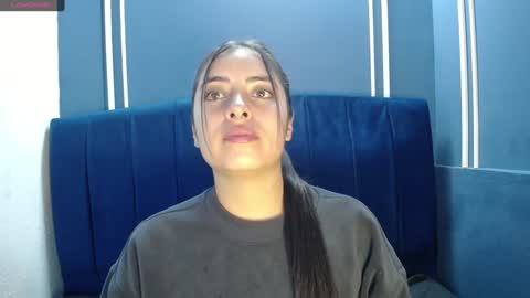 Snapshot of _emma_diamond_ chatting on February 2025 01:22:01 AM Emma online show from February 2025 01:22:01 AM