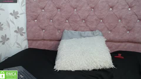 Snapshot of _emma_diamond_ chatting on February 2025 11:34:01 PM Emma online show from February 2025 11:34:01 PM