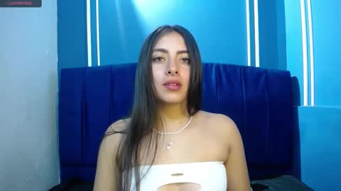Snapshot of _emma_diamond_ chatting on February 2025 04:25:02 PM Emma online show from February 2025 04:25:02 PM