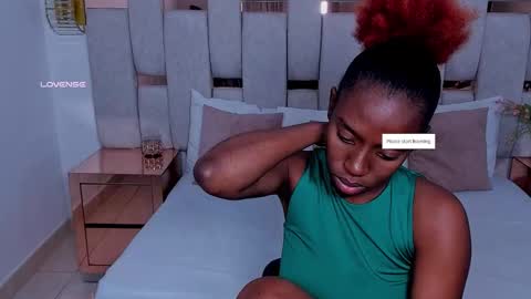 Emma online show from December 2025 09:00:02 PM