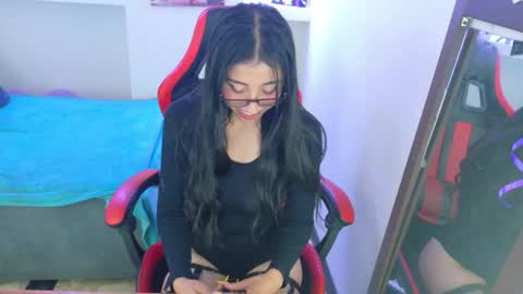 Emmaa Harper3 online show from October 2025 07:51:02 AM