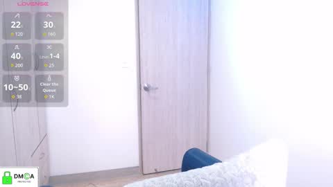  Erica Vanderhill  online show from November 2025 08:29:01 PM