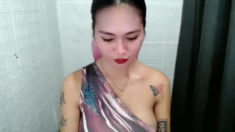 STEFFANNY WELL. online show from November 2025 11:30:01 PM