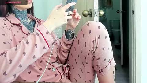 Alis online show from March 2025 01:36:01 PM