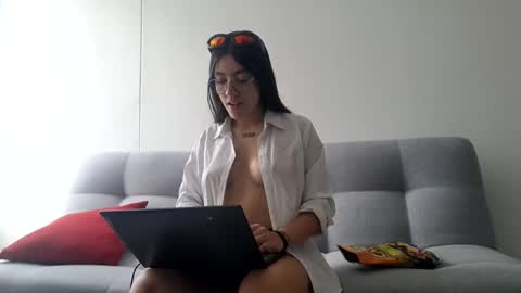 Snapshot of _ghostgirl__ chatting on February 2025 08:25:02 PM SKY online show from February 2025 08:25:02 PM