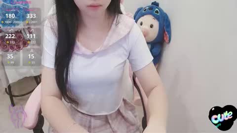 Anna online show from October 2025 01:34:01 PM