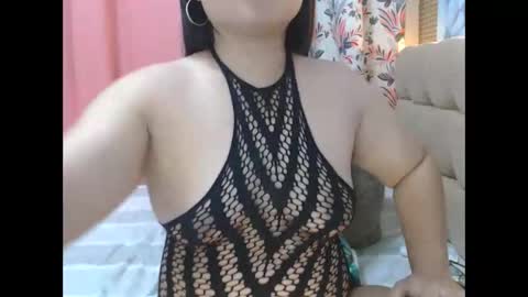 glamour online show from April 2026 04:15:02 PM