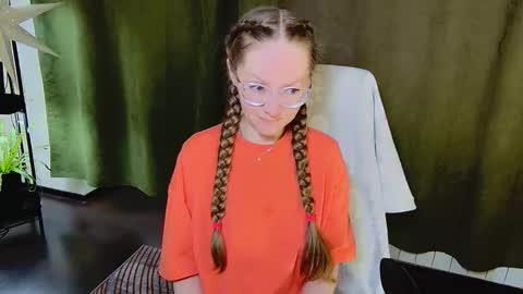 _goldilocks__ online show from February 2026 10:21:02 AM