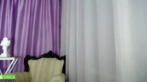 _greybunny_ online show from January 2025 11:00:02 AM