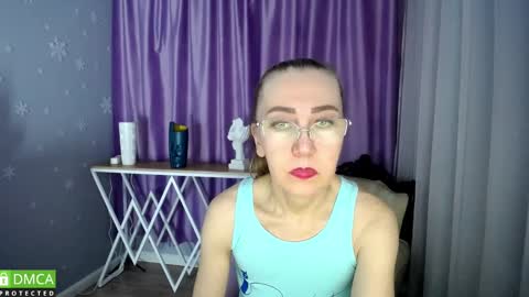 _greybunny_ online show from January 2025 03:11:01 PM