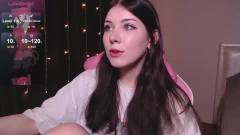 Tori online show from February 2025 12:43:02 PM