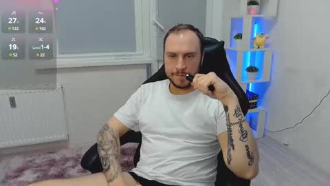 Snapshot of _hermann__ chatting on February 2025 10:06:02 PM Hermann online show from February 2025 10:06:02 PM
