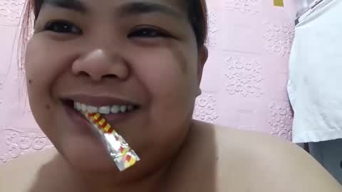 _hershey003 online show from October 2025 05:36:01 PM