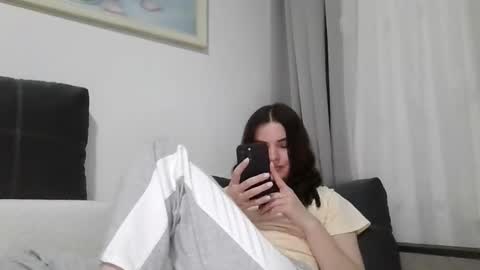 Criss4u online show from March 2026 06:47:02 PM