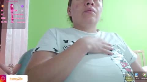 Snapshot of _honey1_ chatting on February 2026 10:37:02 AM Honey online show from February 2026 10:37:02 AM