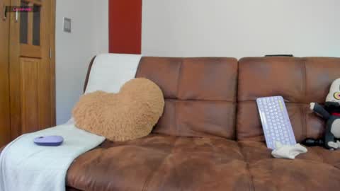 _hottie__ online show from May 2026 09:00:02 PM