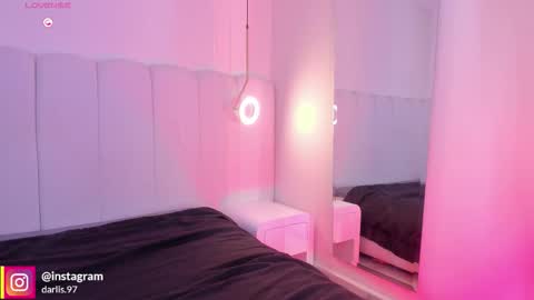 Darlis  online show from March 2026 07:44:01 PM