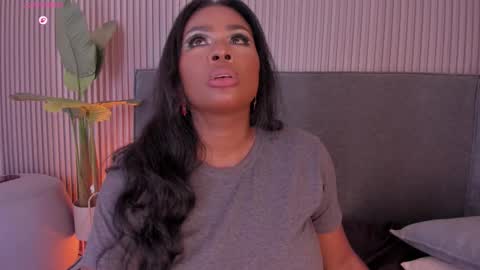 Darlis  online show from March 2026 08:12:01 PM