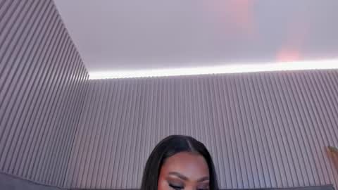 Darlis  online show from March 2026 08:04:01 PM