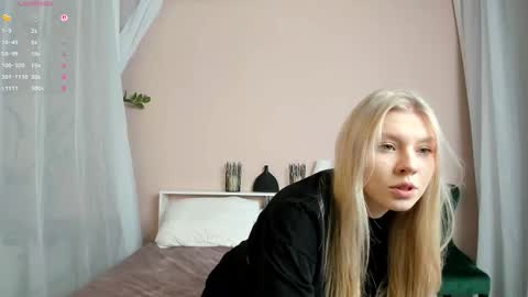 Snapshot of _innocent_soul_ chatting on November 2025 07:51:02 AM Daisy online show from November 2025 07:51:02 AM