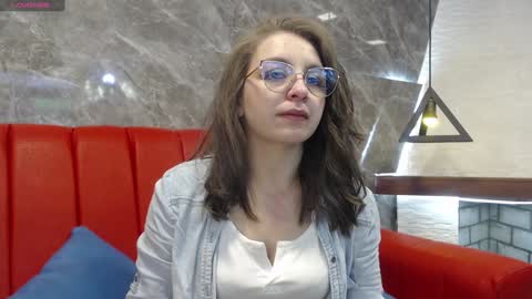 Snapshot of _isaabellaa chatting on January 2025 11:10:01 AM Isa online show from January 2025 11:10:01 AM