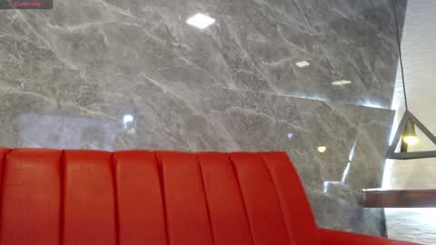 Snapshot of _isaabellaa chatting on January 2025 11:17:01 AM Isa online show from January 2025 11:17:01 AM