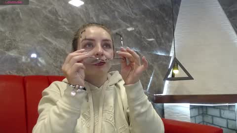 Snapshot of _isaabellaa chatting on January 2025 11:21:02 AM Isa online show from January 2025 11:21:02 AM