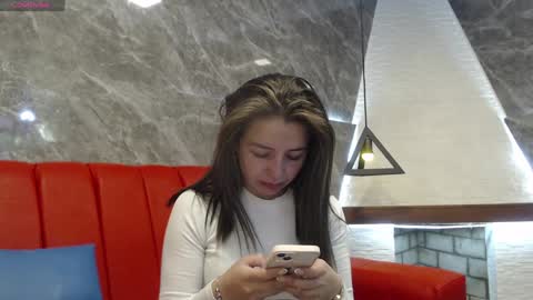 Snapshot of _isaabellaa chatting on January 2025 11:26:01 AM Isa online show from January 2025 11:26:01 AM