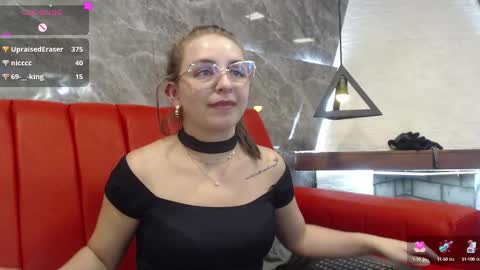 Snapshot of _isaabellaa chatting on February 2025 05:46:02 PM Isa online show from February 2025 05:46:02 PM