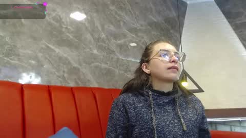 Snapshot of _isaabellaa chatting on February 2025 11:31:02 AM Isa online show from February 2025 11:31:02 AM