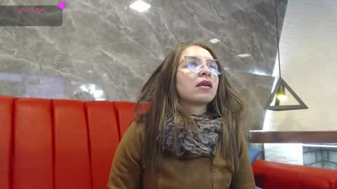 Snapshot of _isaabellaa chatting on March 2025 11:21:01 AM Isa online show from March 2025 11:21:01 AM