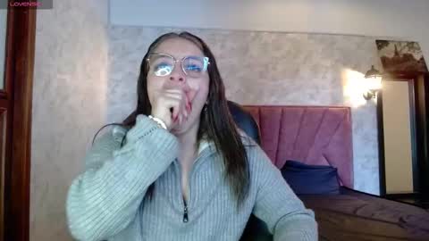 Snapshot of _isaabellaa chatting on September 2025 11:54:01 AM Isa online show from September 2025 11:54:01 AM