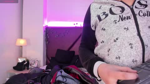 Isa online show from December 2024 01:58:01 PM