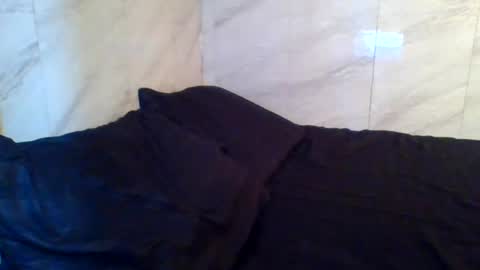 Snapshot of _ishi chatting on July 2026 03:23:01 AM Ishi online show from July 2026 03:23:01 AM