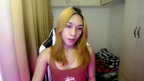 Snapshot of _iwantyourx chatting on December 2025 09:07:01 AM KIA online show from December 2025 09:07:01 AM